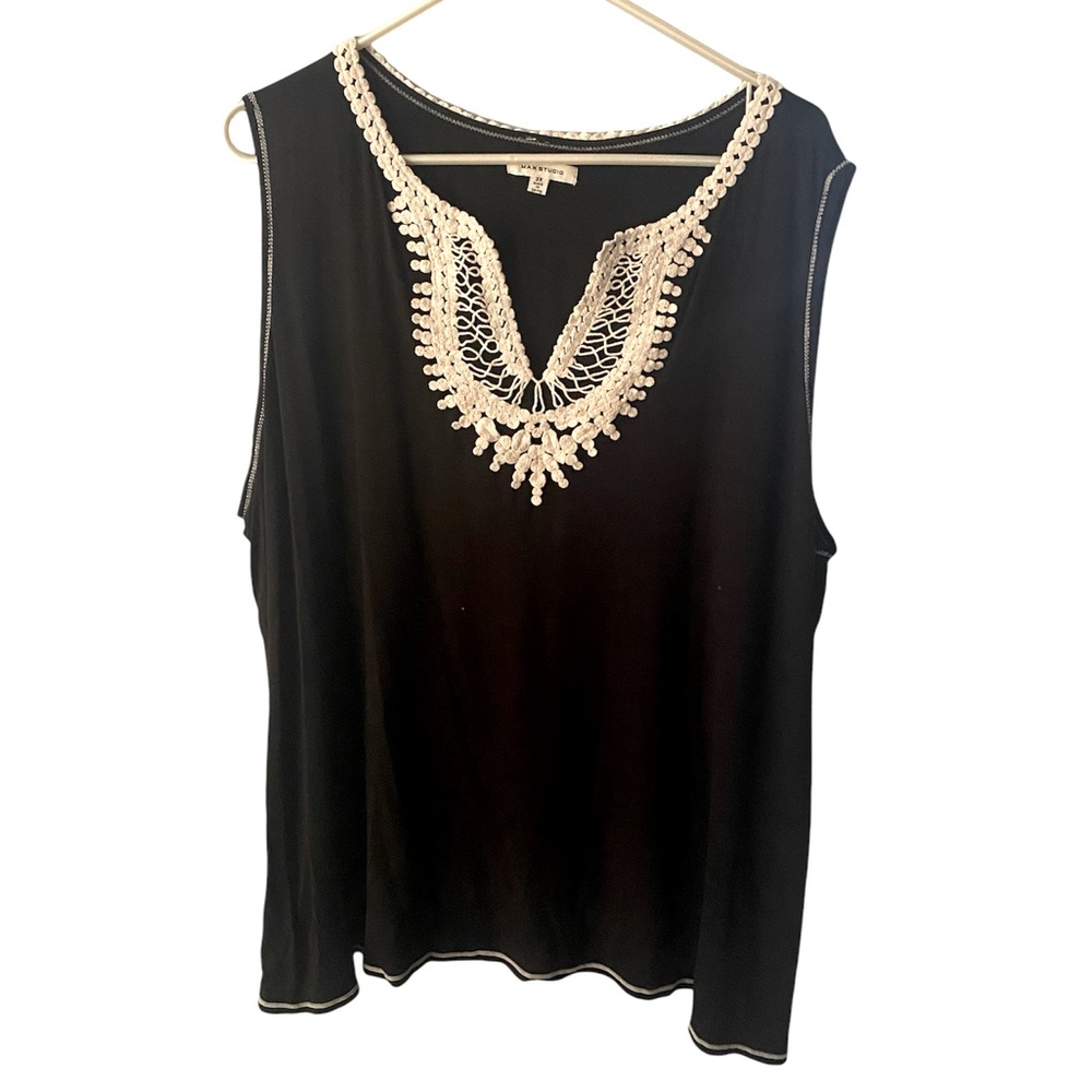 Max Studio Black Tunic with white trim